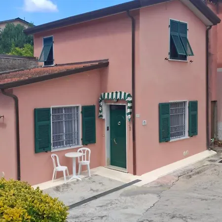 Peperilla House * Luni