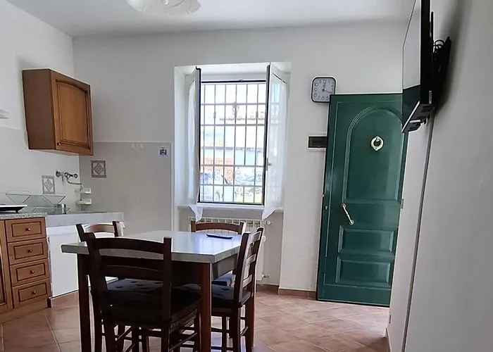 Peperilla House * Luni