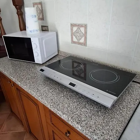 Peperilla House * Luni